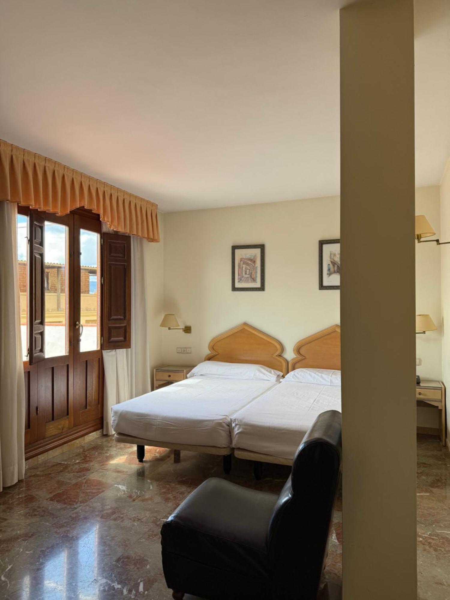 Hotel El Sol Lanjarón Exteriör bild